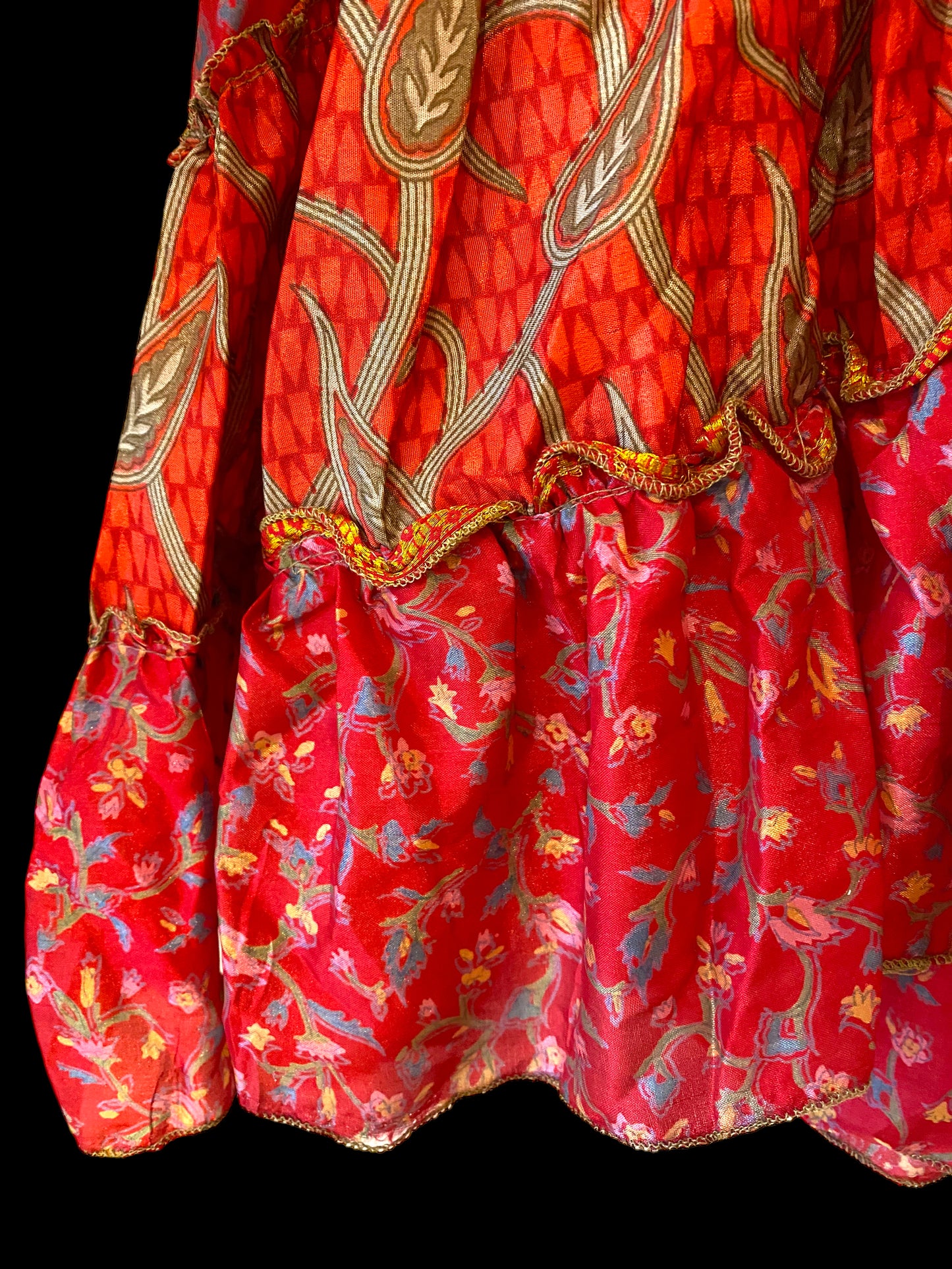 RED Wrap SKIRT Boho hippy Festival short frilled, sexy mini, Sari Silk UK 8 10 12